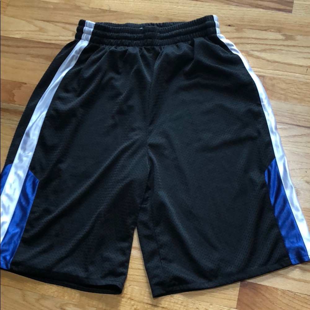 Men’s baskeball shorts